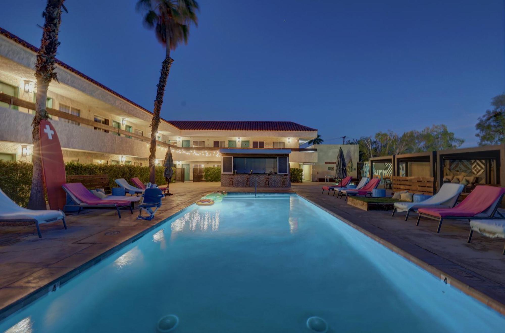 The Infusion Beach Club Palm Springs Eksteriør bilde